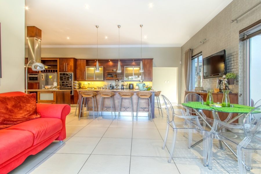 5 Bedroom Property for Sale in Dainfern Valley Gauteng