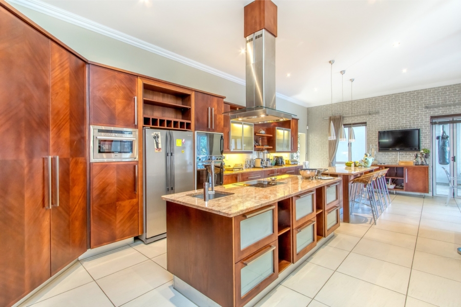 5 Bedroom Property for Sale in Dainfern Valley Gauteng