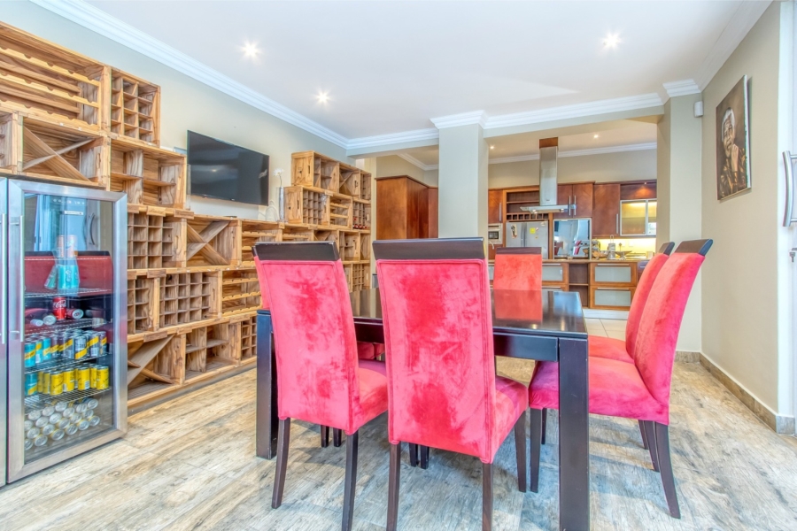 5 Bedroom Property for Sale in Dainfern Valley Gauteng