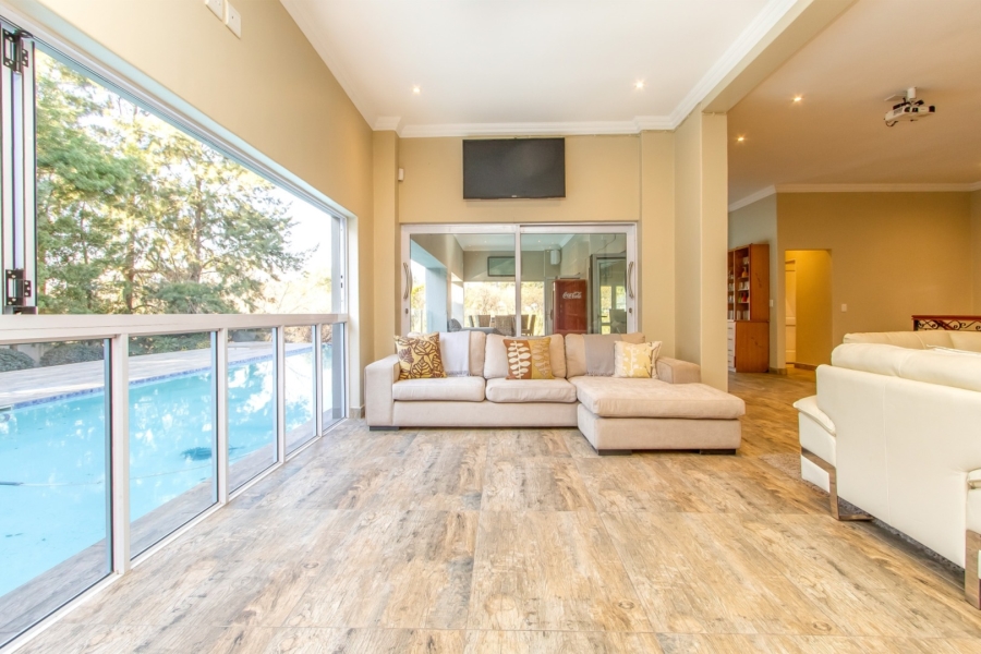 5 Bedroom Property for Sale in Dainfern Valley Gauteng