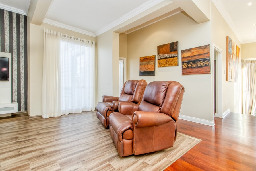 5 Bedroom Property for Sale in Dainfern Valley Gauteng