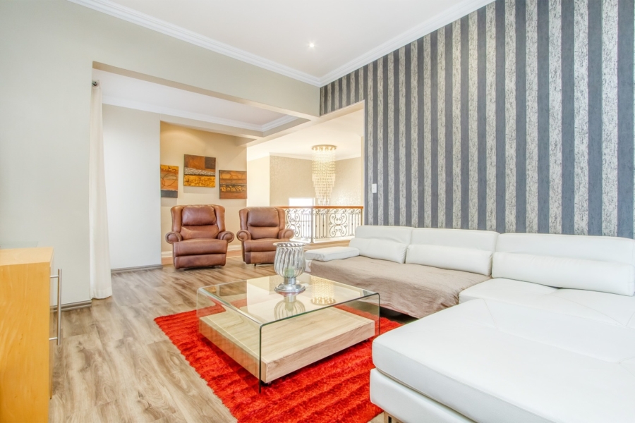 5 Bedroom Property for Sale in Dainfern Valley Gauteng