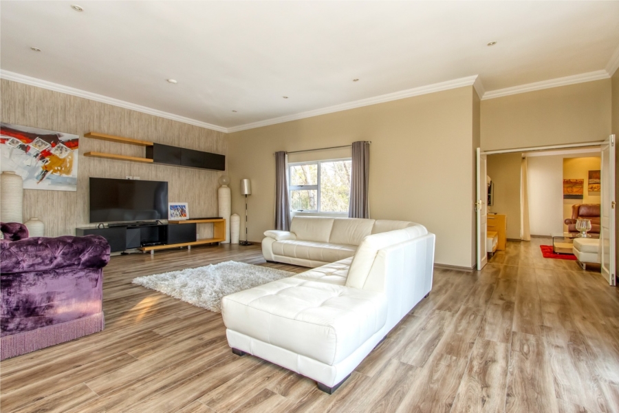 5 Bedroom Property for Sale in Dainfern Valley Gauteng