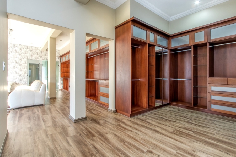 5 Bedroom Property for Sale in Dainfern Valley Gauteng
