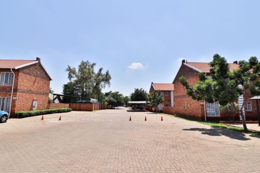 2 Bedroom Property for Sale in Clarina Gauteng