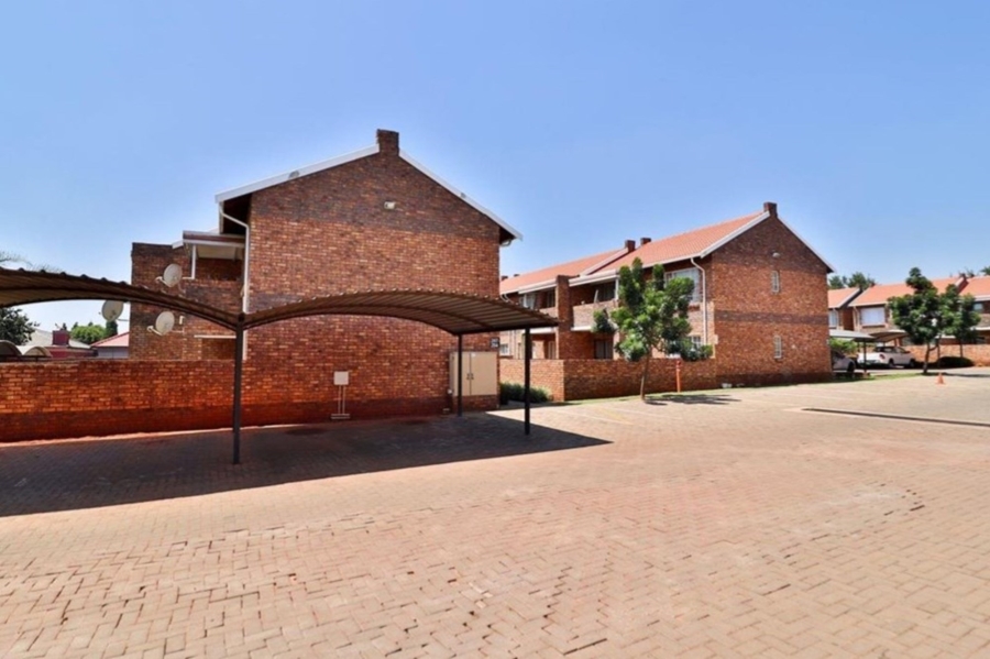 2 Bedroom Property for Sale in Clarina Gauteng