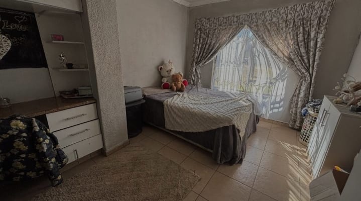 4 Bedroom Property for Sale in Brackenhurst Gauteng