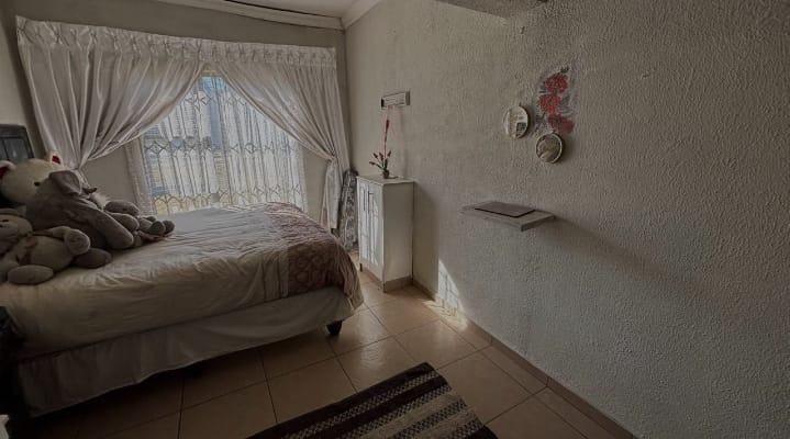 4 Bedroom Property for Sale in Brackenhurst Gauteng