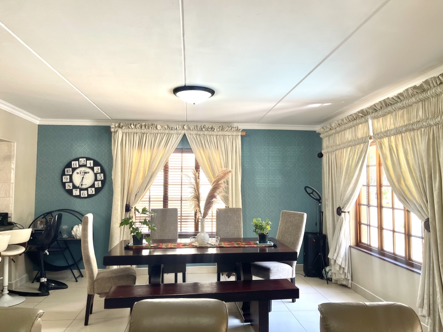 To Let 3 Bedroom Property for Rent in Noordwyk Gauteng