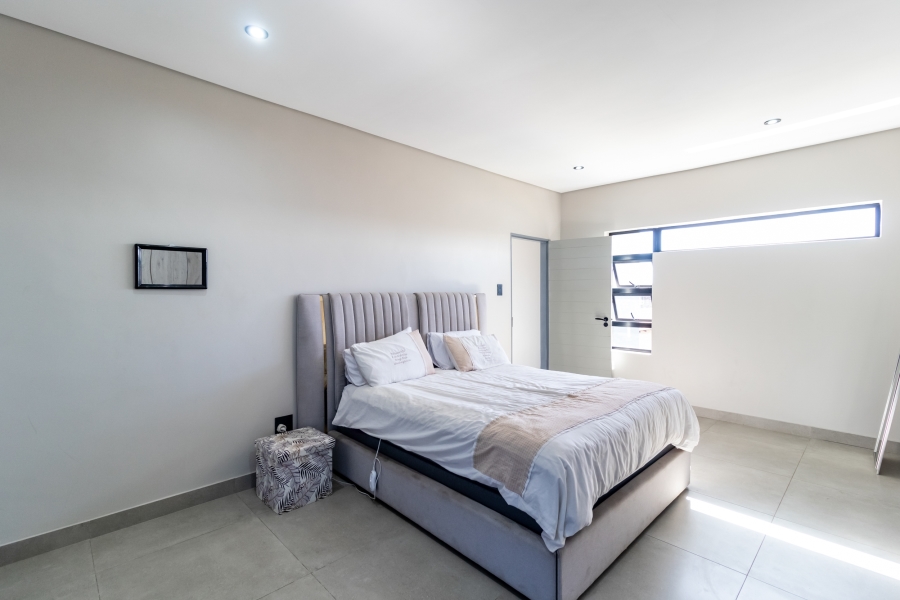 To Let 6 Bedroom Property for Rent in Savannah Country Estate Gauteng