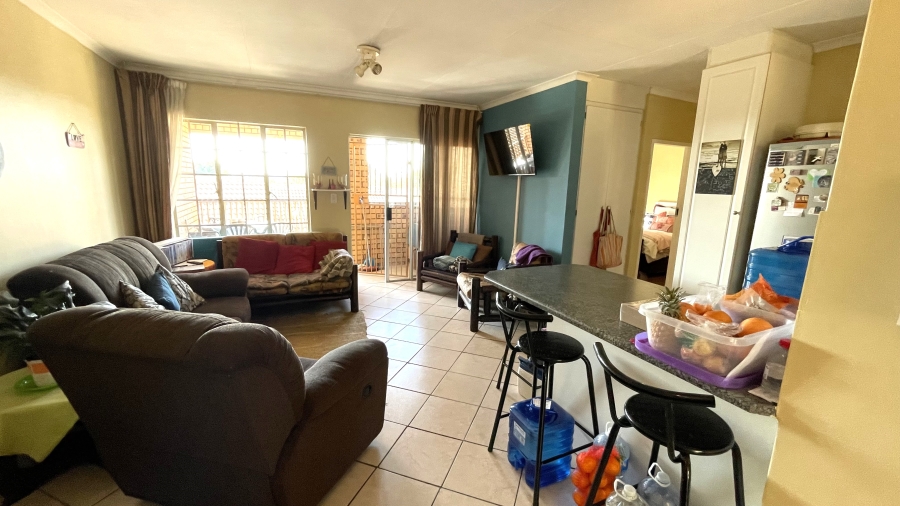 2 Bedroom Property for Sale in Magalieskruin Gauteng