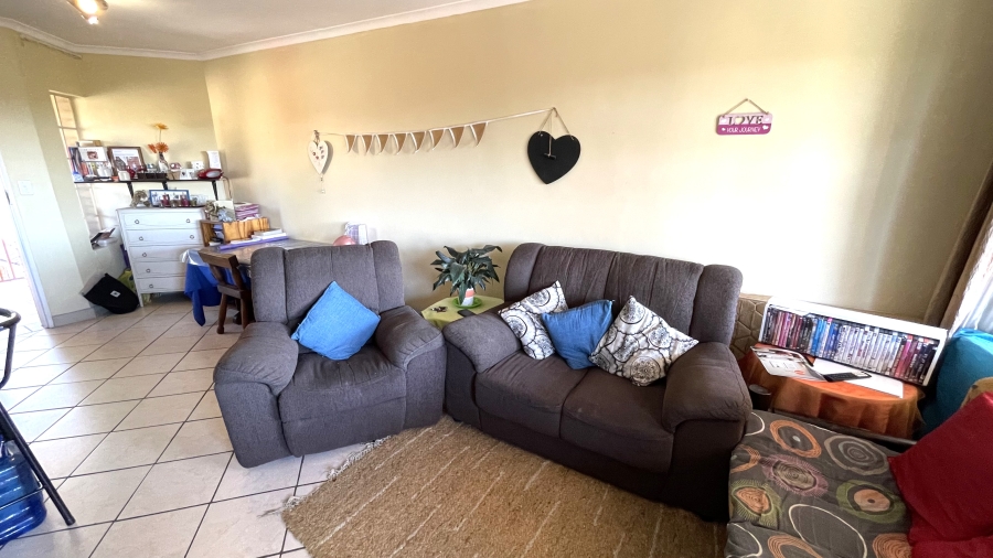 2 Bedroom Property for Sale in Magalieskruin Gauteng
