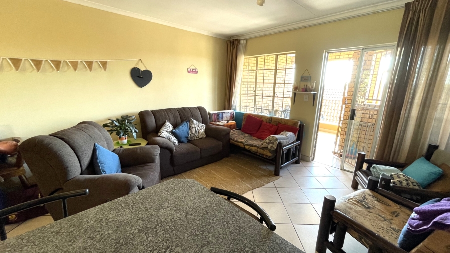 2 Bedroom Property for Sale in Magalieskruin Gauteng