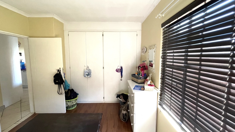2 Bedroom Property for Sale in Magalieskruin Gauteng