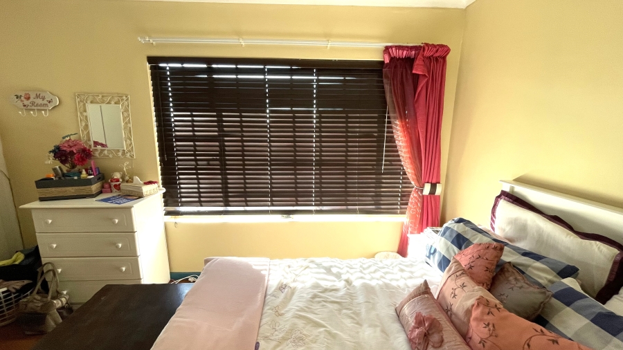 2 Bedroom Property for Sale in Magalieskruin Gauteng