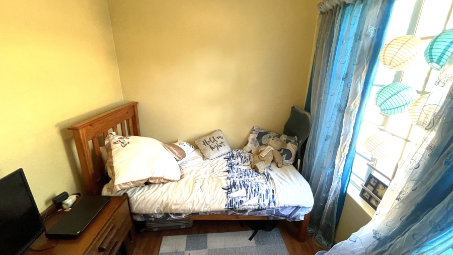 2 Bedroom Property for Sale in Magalieskruin Gauteng