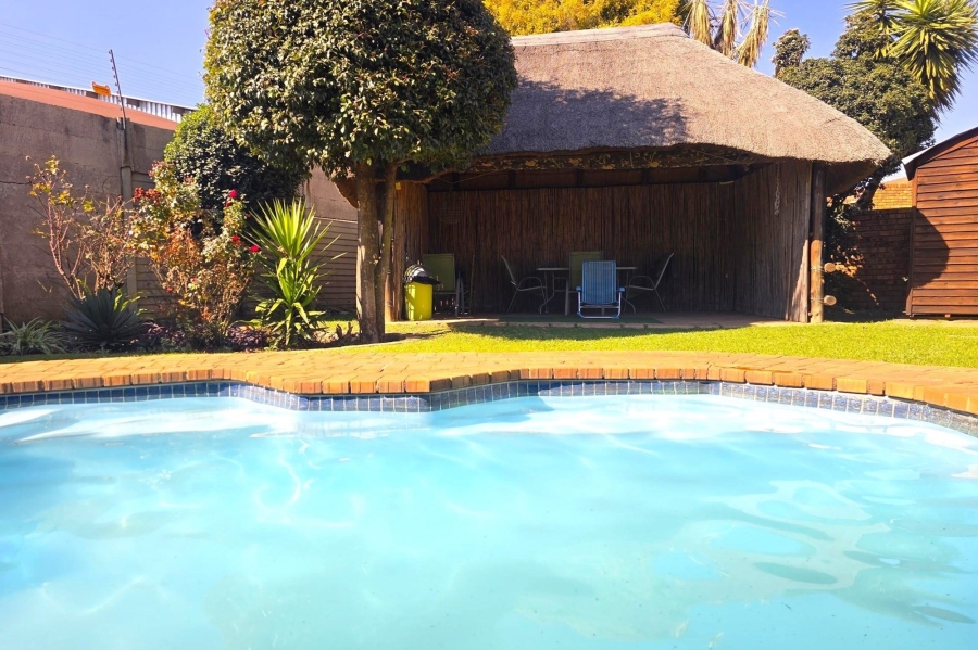 3 Bedroom Property for Sale in Bonaero Park Gauteng