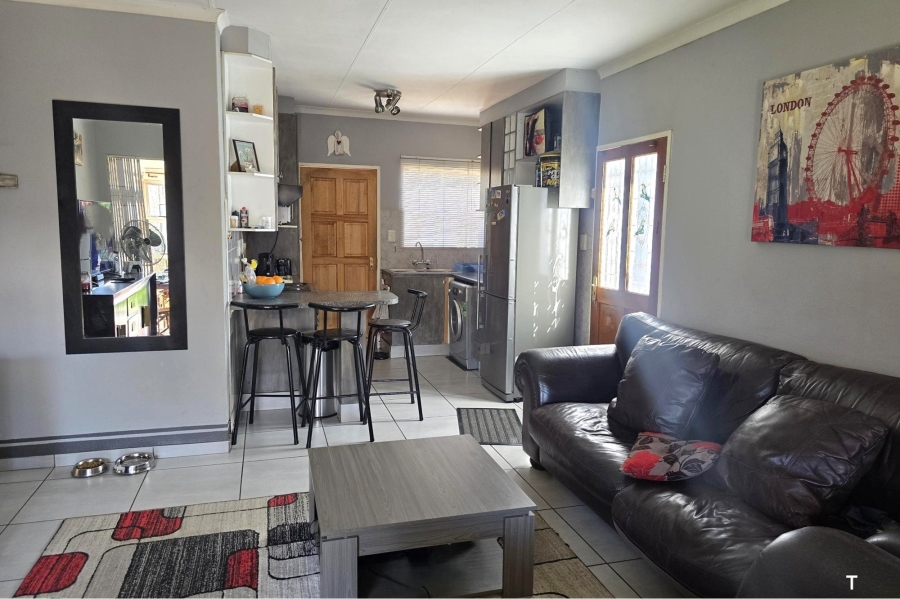 3 Bedroom Property for Sale in Bonaero Park Gauteng