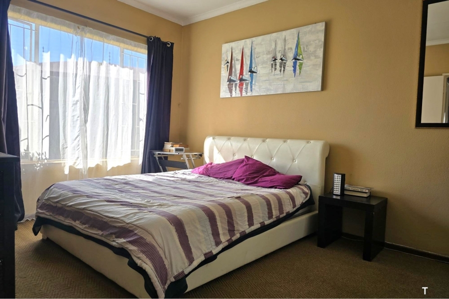 3 Bedroom Property for Sale in Bonaero Park Gauteng