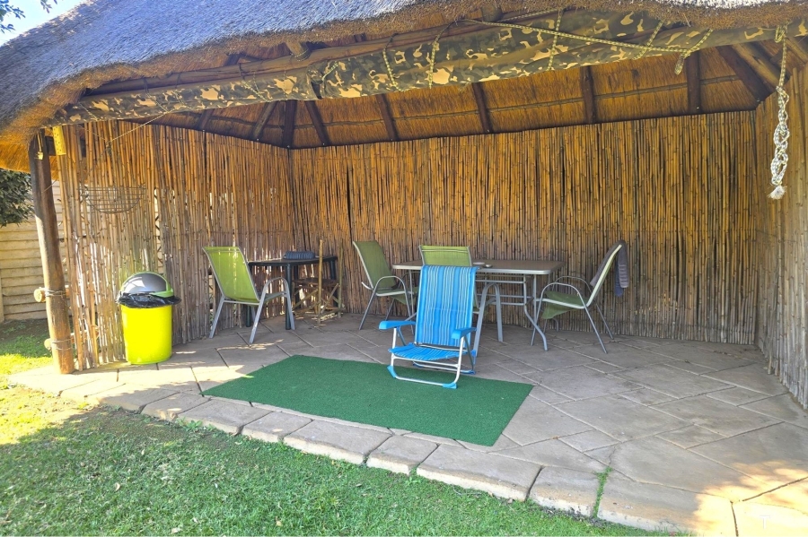 3 Bedroom Property for Sale in Bonaero Park Gauteng