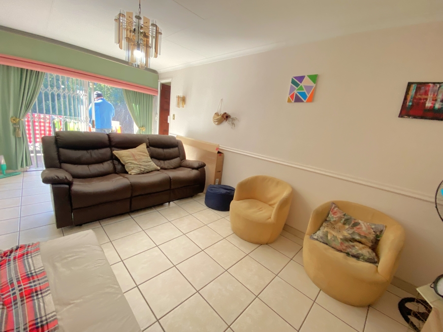 3 Bedroom Property for Sale in Helderkruin Gauteng
