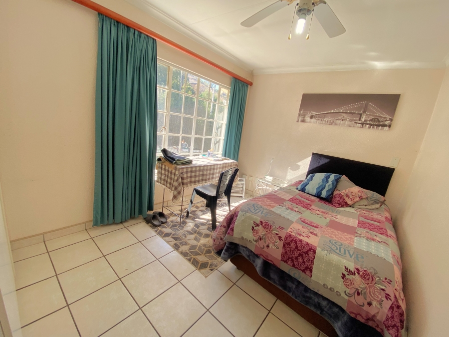 3 Bedroom Property for Sale in Helderkruin Gauteng