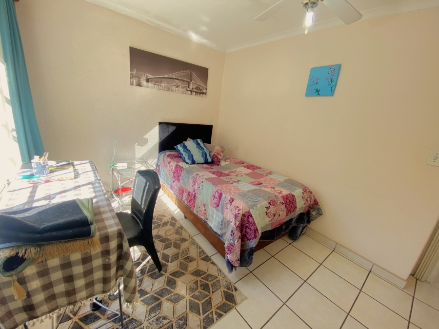 3 Bedroom Property for Sale in Helderkruin Gauteng
