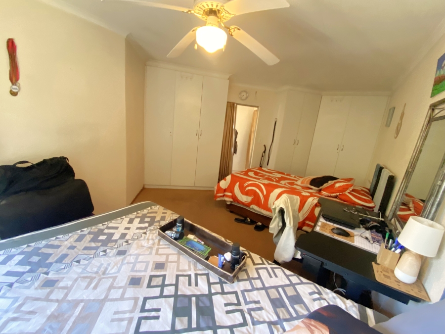 3 Bedroom Property for Sale in Helderkruin Gauteng