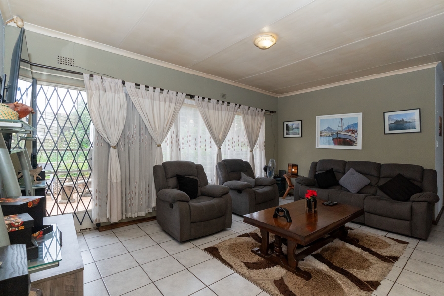 3 Bedroom Property for Sale in Birchleigh North Gauteng