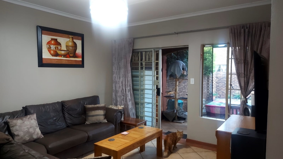 2 Bedroom Property for Sale in Equestria Gauteng