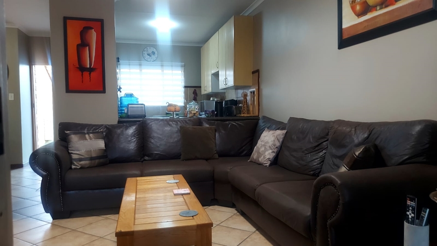 2 Bedroom Property for Sale in Equestria Gauteng