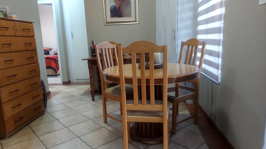 2 Bedroom Property for Sale in Equestria Gauteng