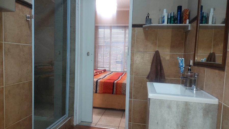 2 Bedroom Property for Sale in Equestria Gauteng