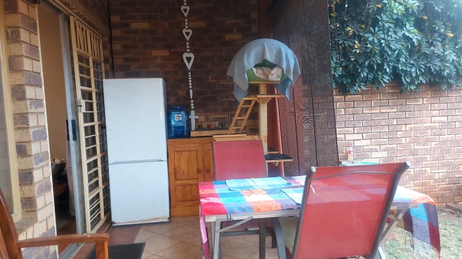2 Bedroom Property for Sale in Equestria Gauteng