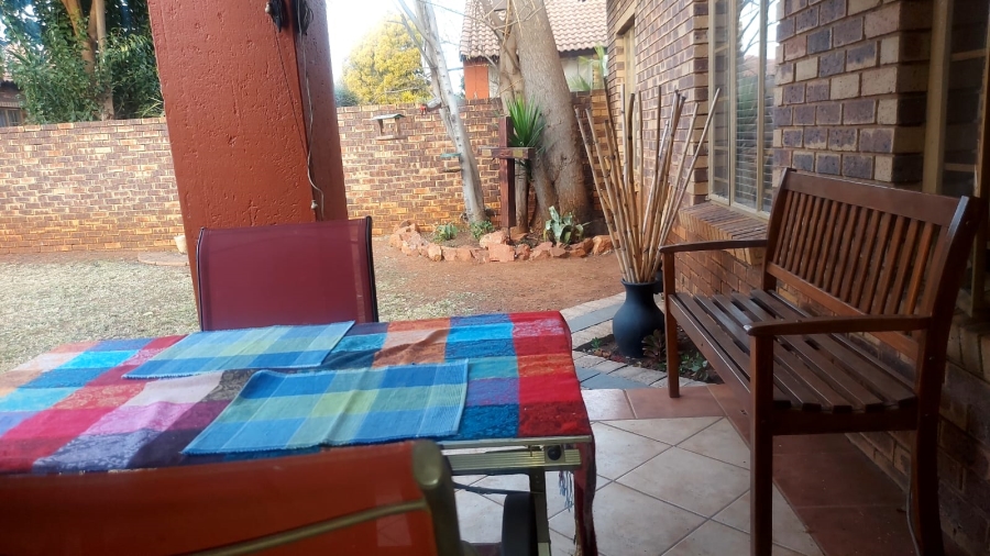2 Bedroom Property for Sale in Equestria Gauteng