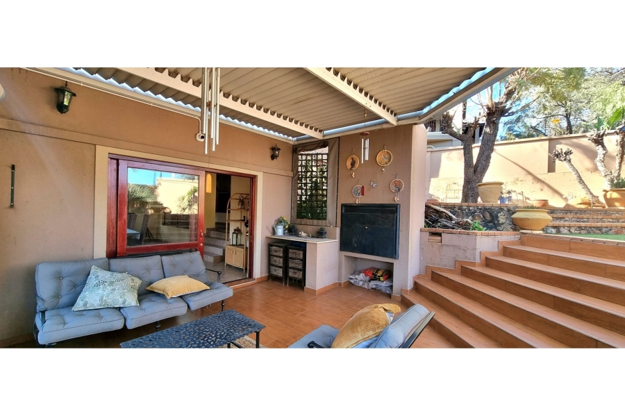 To Let 3 Bedroom Property for Rent in Mulbarton Gauteng