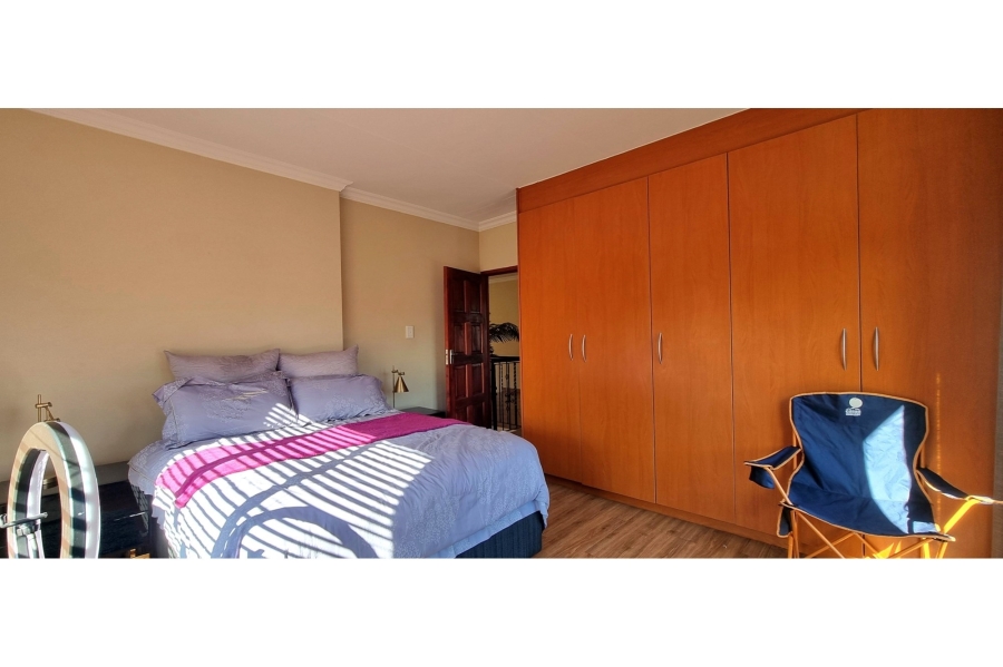 To Let 3 Bedroom Property for Rent in Mulbarton Gauteng