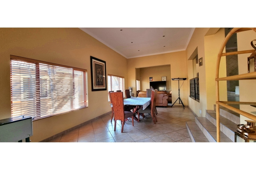 To Let 3 Bedroom Property for Rent in Mulbarton Gauteng