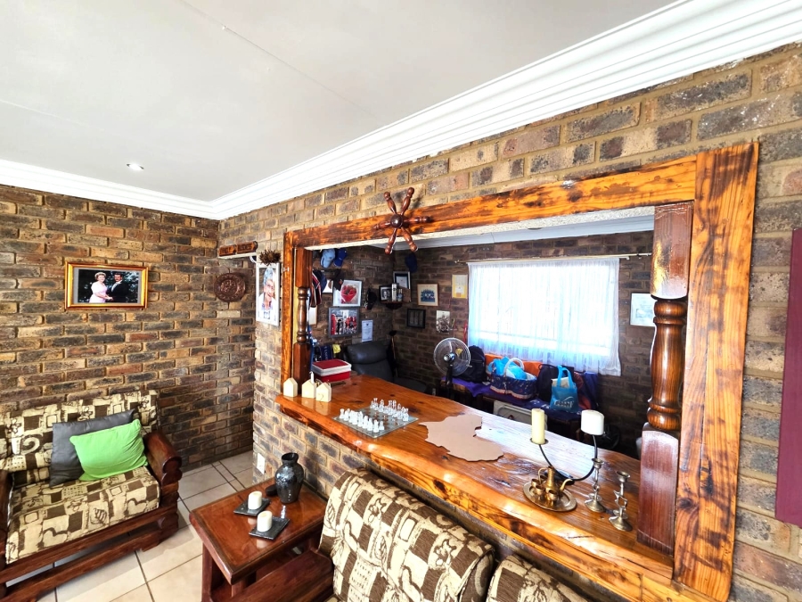 3 Bedroom Property for Sale in Hesteapark Gauteng