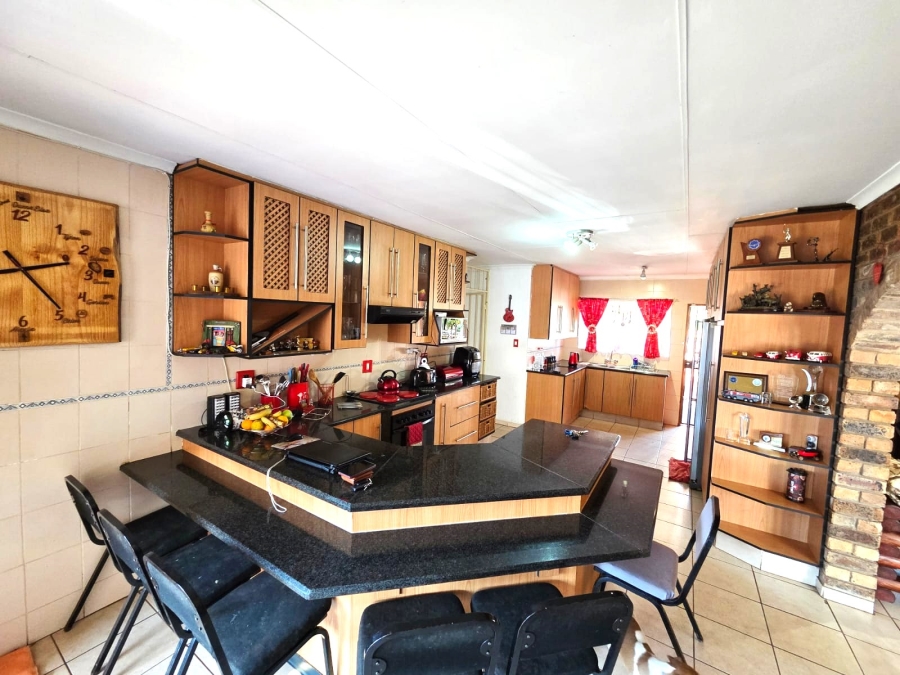 3 Bedroom Property for Sale in Hesteapark Gauteng