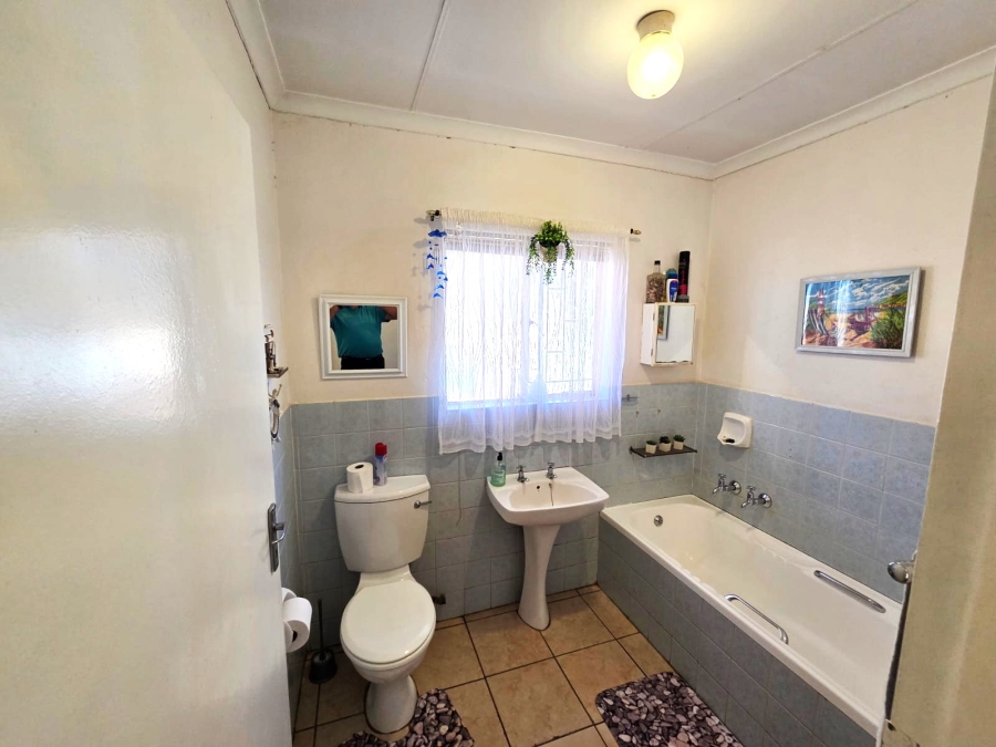 3 Bedroom Property for Sale in Hesteapark Gauteng