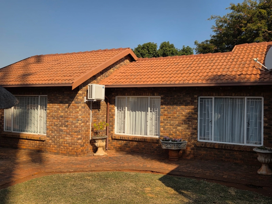 3 Bedroom Property for Sale in Hesteapark Gauteng