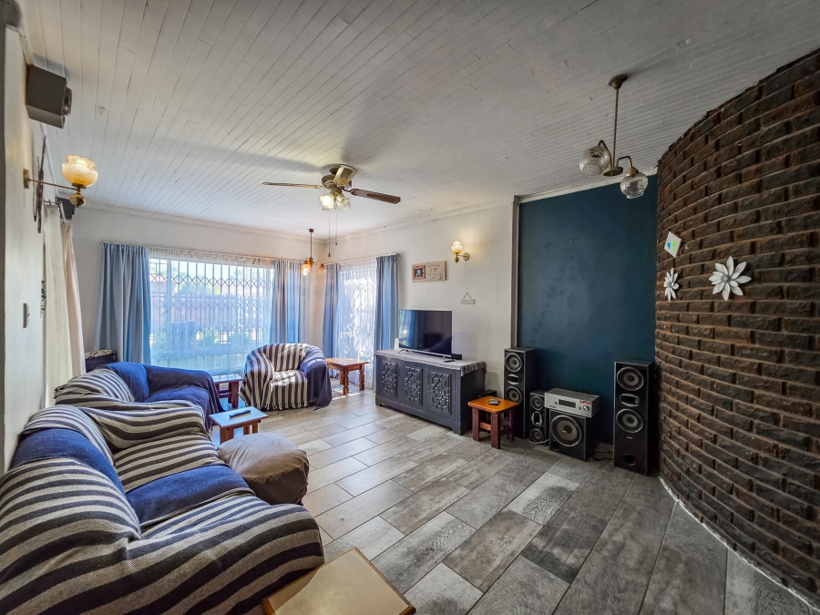 3 Bedroom Property for Sale in Villieria Gauteng