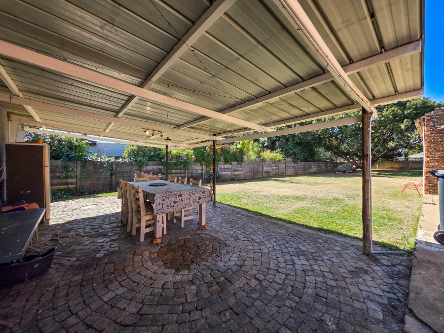 3 Bedroom Property for Sale in Villieria Gauteng
