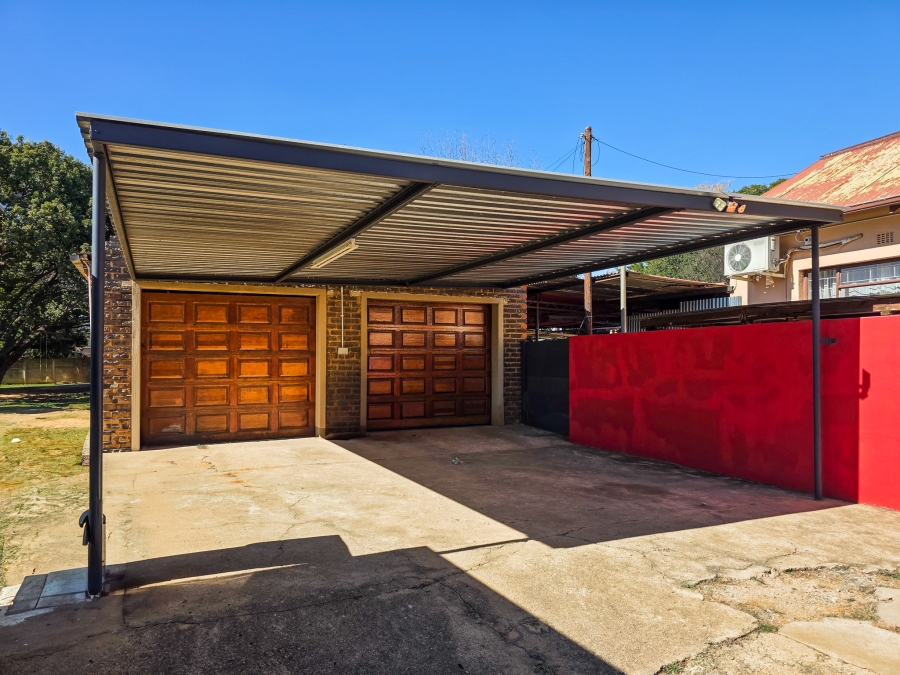 3 Bedroom Property for Sale in Villieria Gauteng