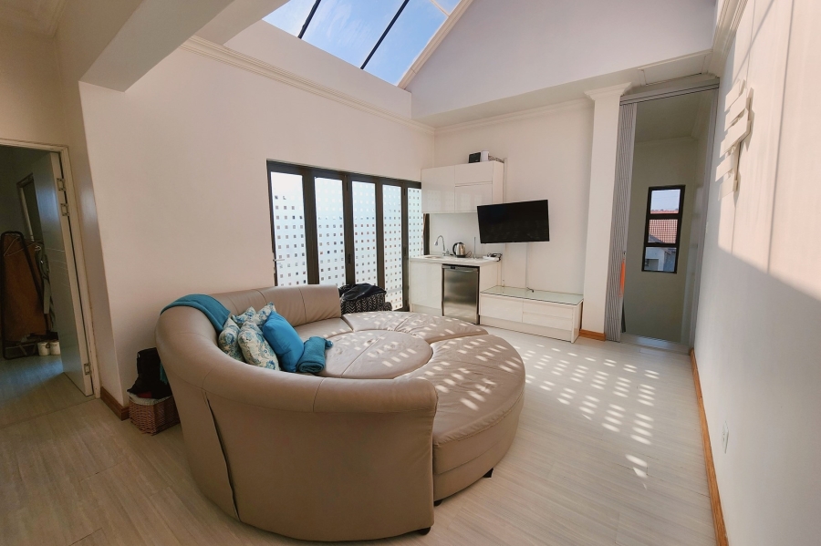 6 Bedroom Property for Sale in Brooklands Lifestyle Estate Gauteng