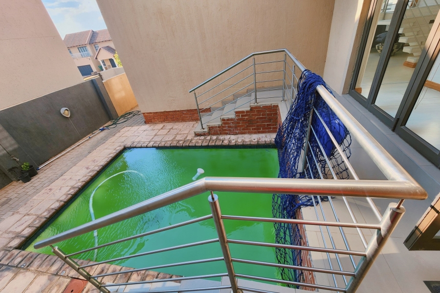 6 Bedroom Property for Sale in Brooklands Lifestyle Estate Gauteng