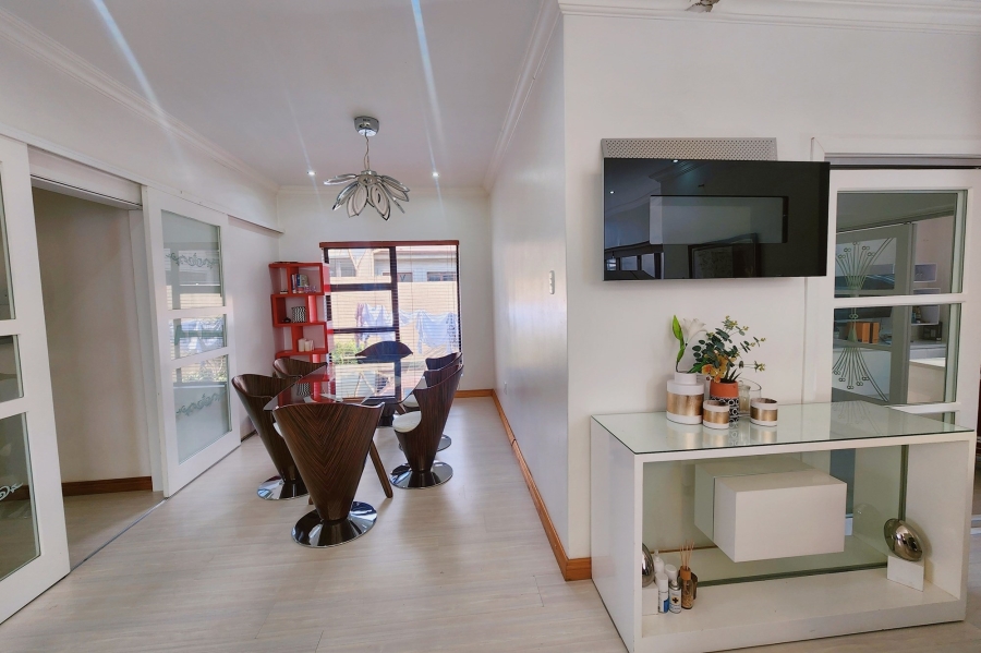 6 Bedroom Property for Sale in Brooklands Lifestyle Estate Gauteng