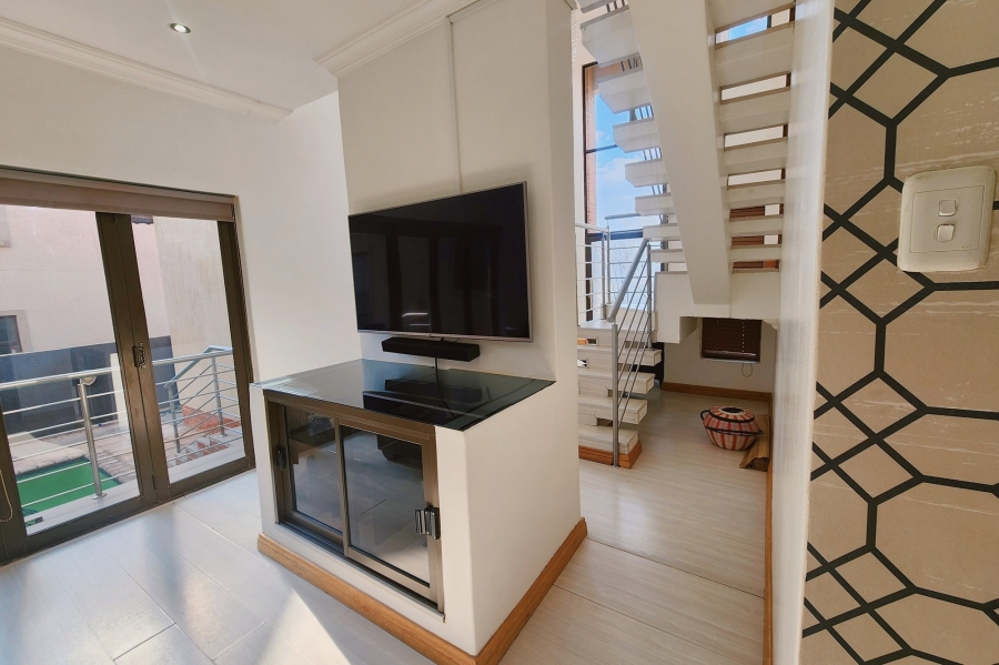 6 Bedroom Property for Sale in Brooklands Lifestyle Estate Gauteng