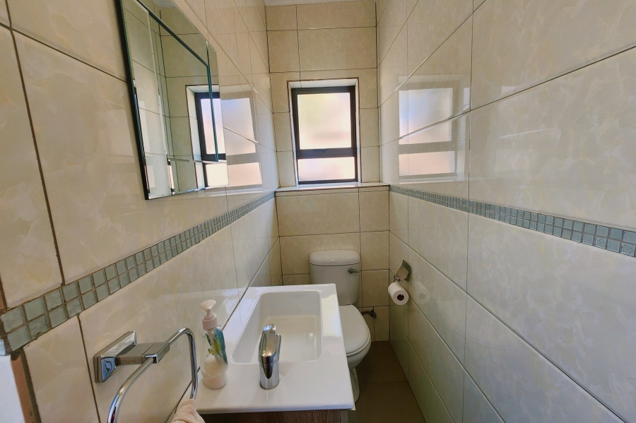 6 Bedroom Property for Sale in Brooklands Lifestyle Estate Gauteng